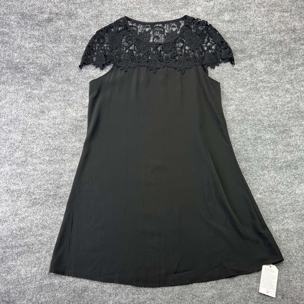 Women's Black Exclusive Dress Size 8 With Lace Trim Top Flowy Silky Feel New